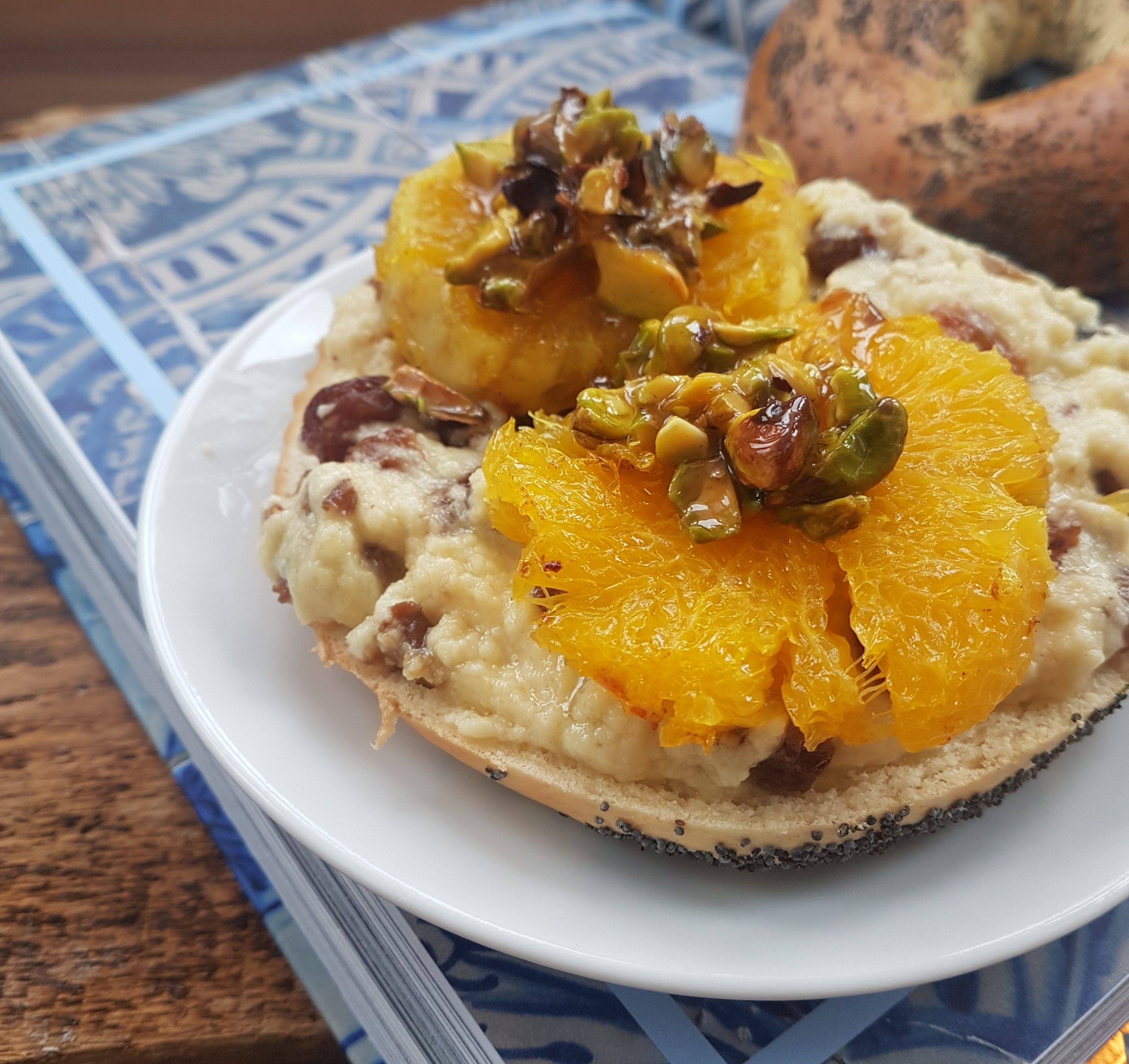 Prażone pistacje w syropie pigwowo-miodowym. Pigwa - przepisy Agnieszki Żelazko.